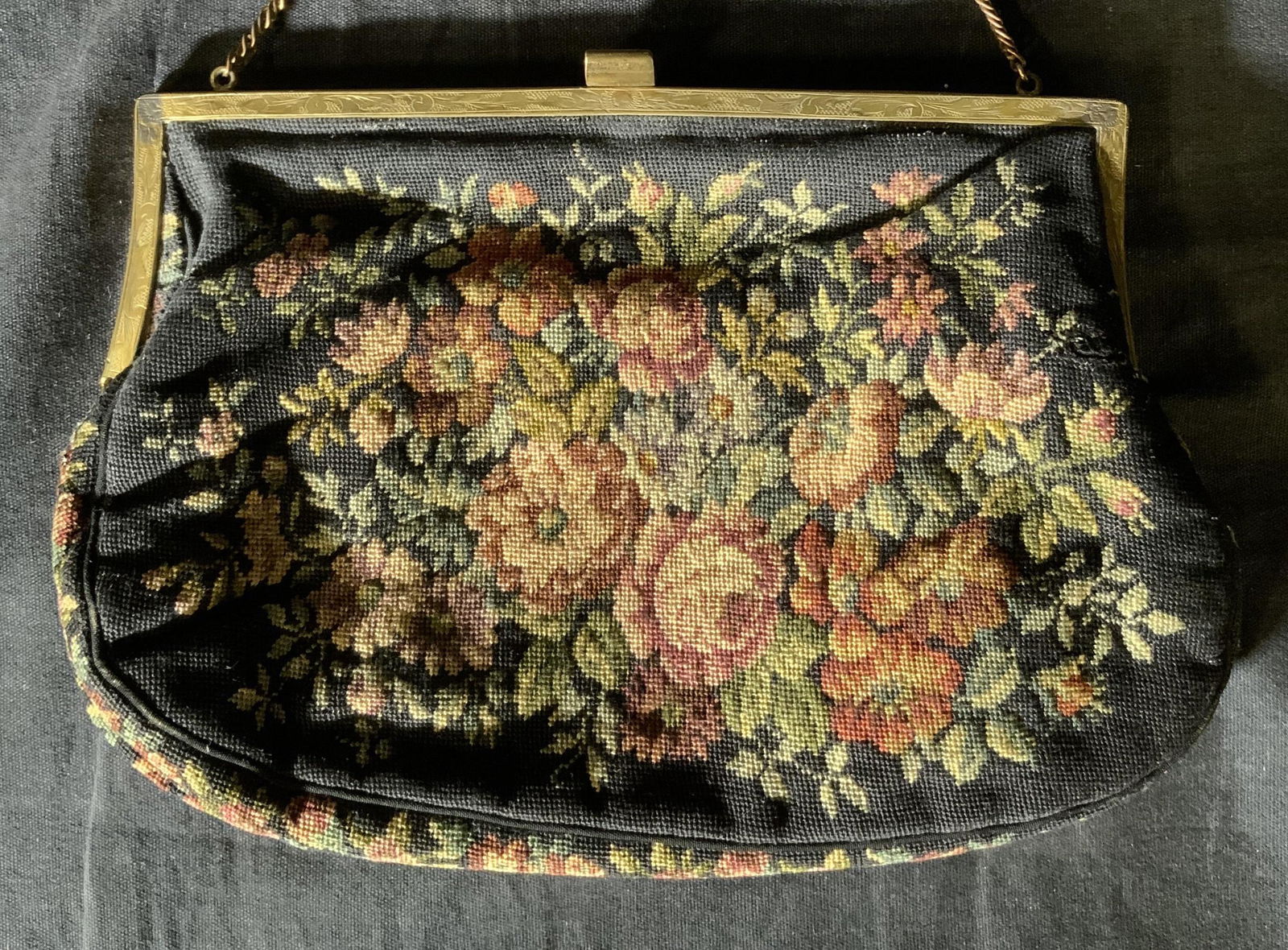 Vintage Tapestry Handbag (1 of 6)