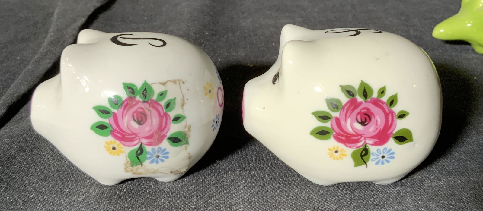 Lot 4 Ceramic Salt & Pepper Shakers (1 of 5)