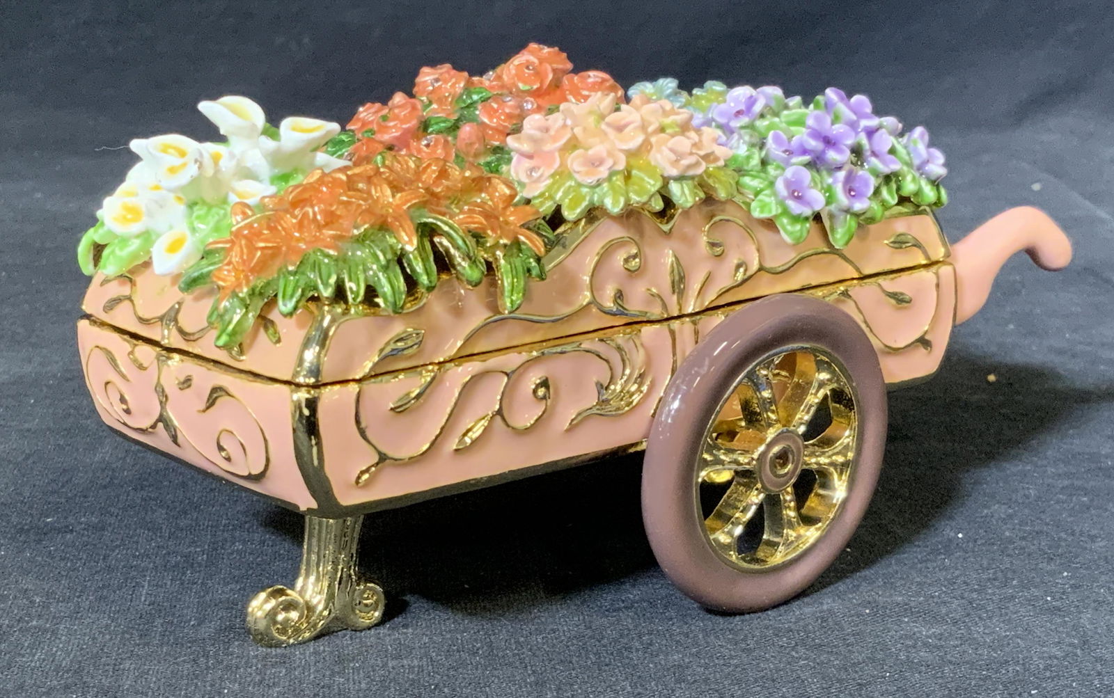 KAREN KOPAL Enamelware Lidded Box (1 of 5)