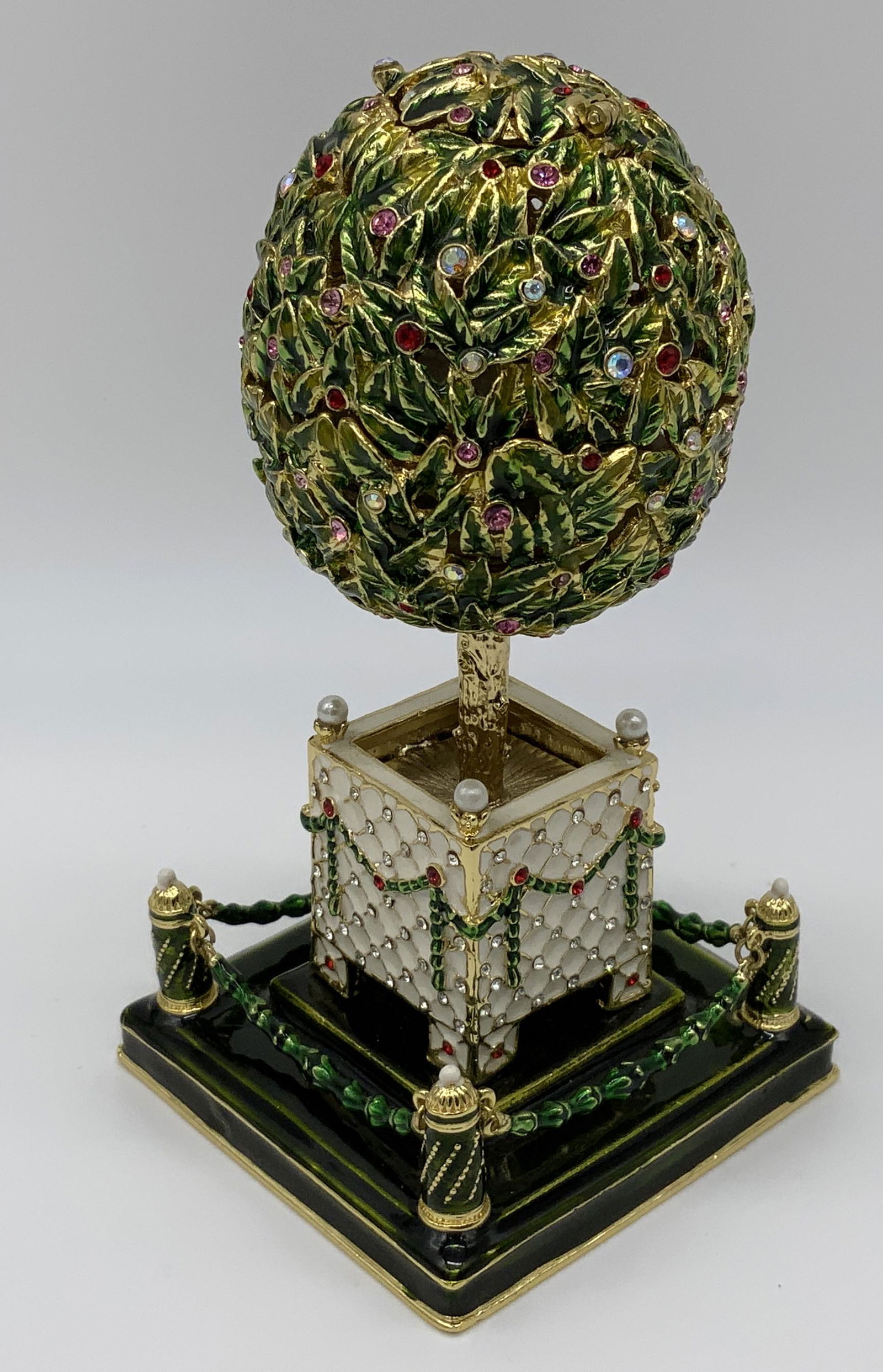 KEREN KOPAL Enamelware Music Box Topiary (1 of 6)