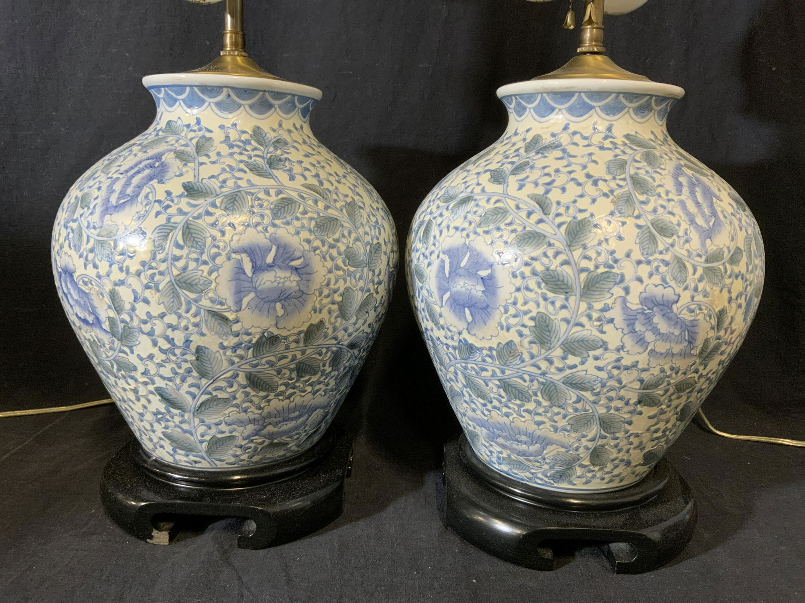 Pair Asian Style Hand Painted Lamp (1 of 6)