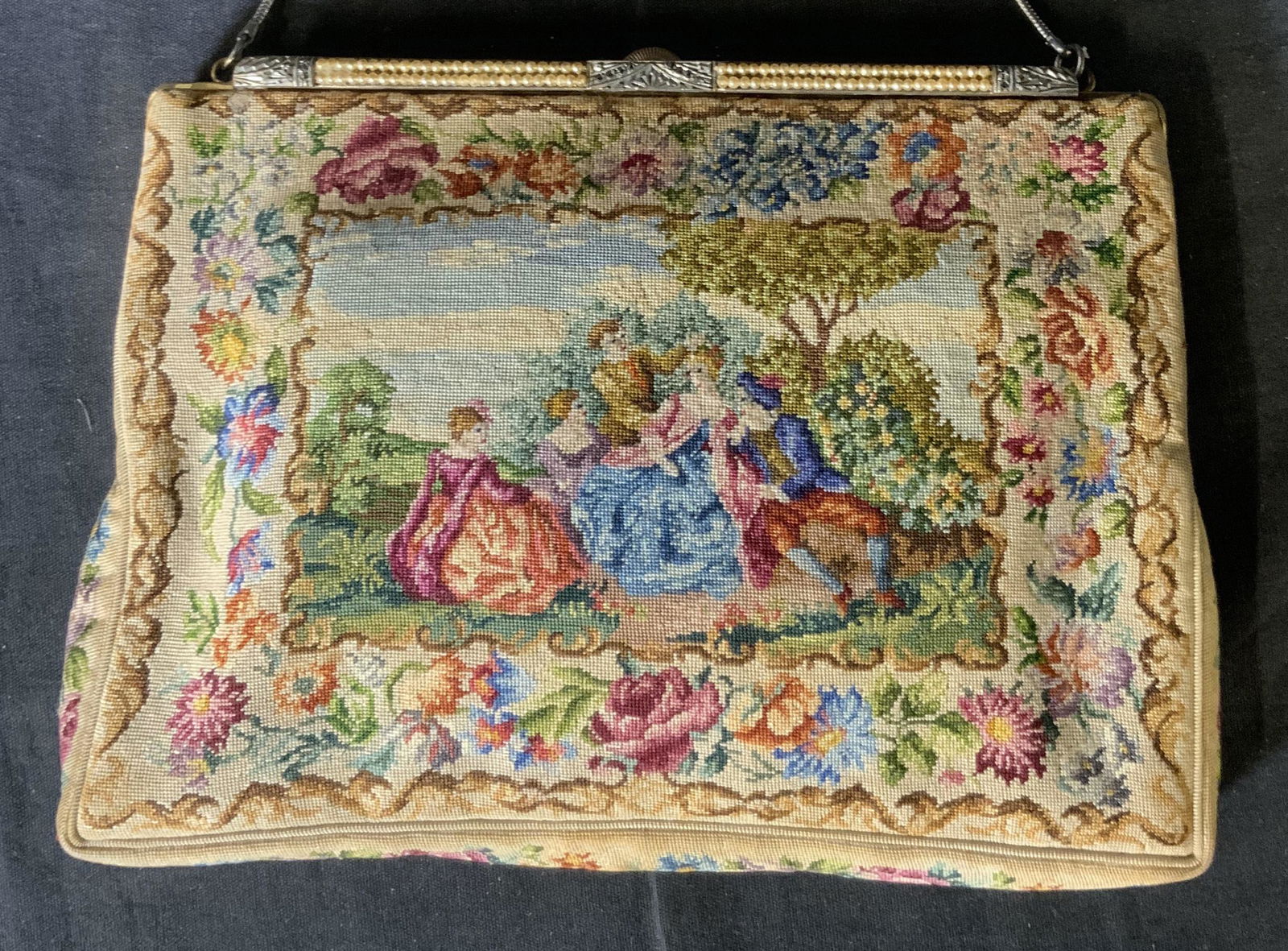 Vintage Tapestry Handbag (1 of 6)