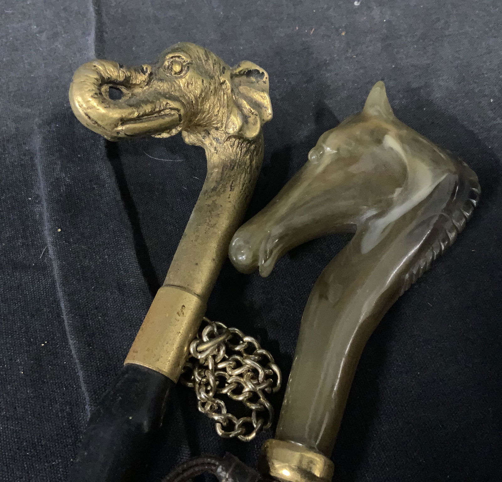 Pair Animal Handled Shoe Horns (1 of 5)