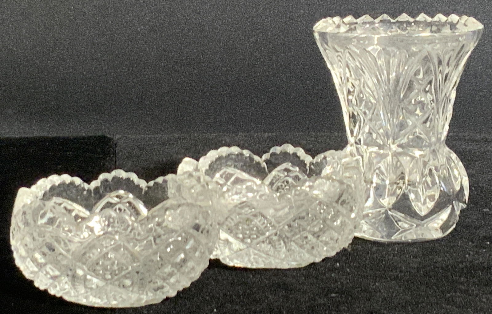 3 Vintage Ct Glass Salt Cellars & Toothpick Holder (1 of 7)