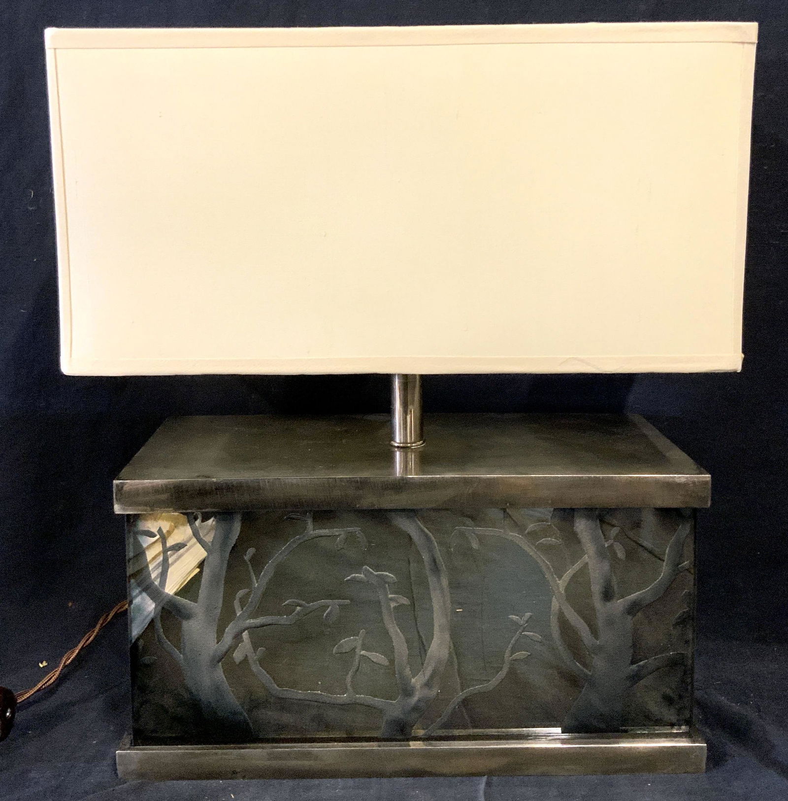 Modern Mirrored Tree Design Lamp (1 of 7)