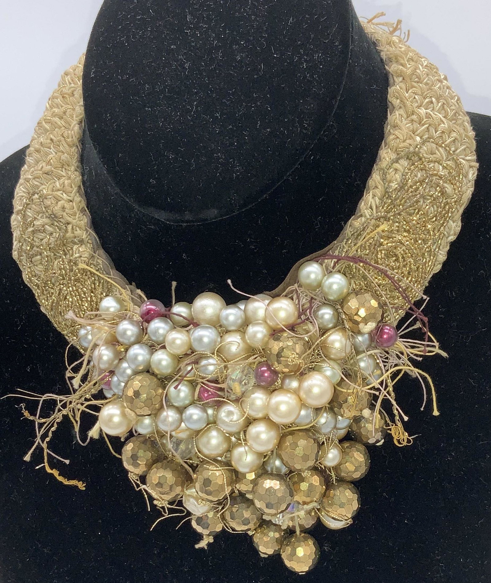 Sarah BASCH SGN. Costume Pearl & Bead Bib Necklace (1 of 10)