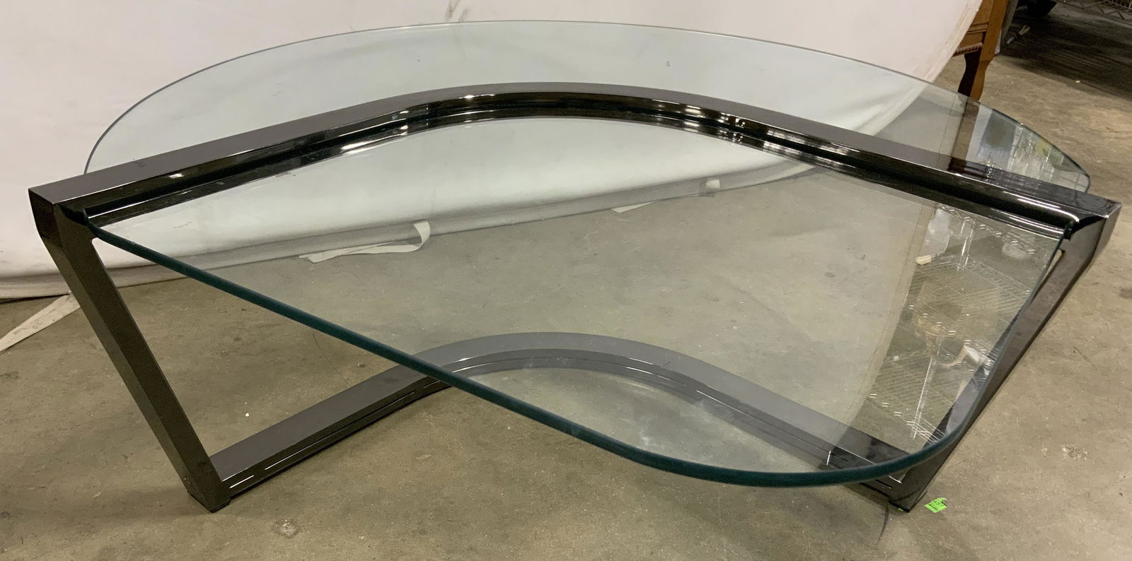 Contemporary Cantilever Glass Coffee Table (1 of 10)