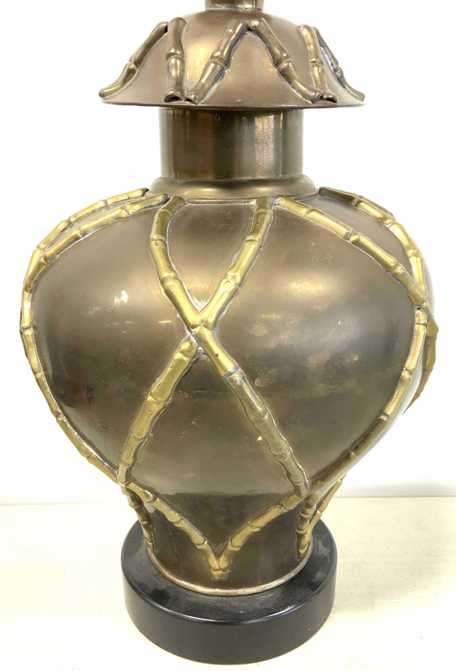 Vintage Asian Brass Tabletop Lamp (1 of 10)