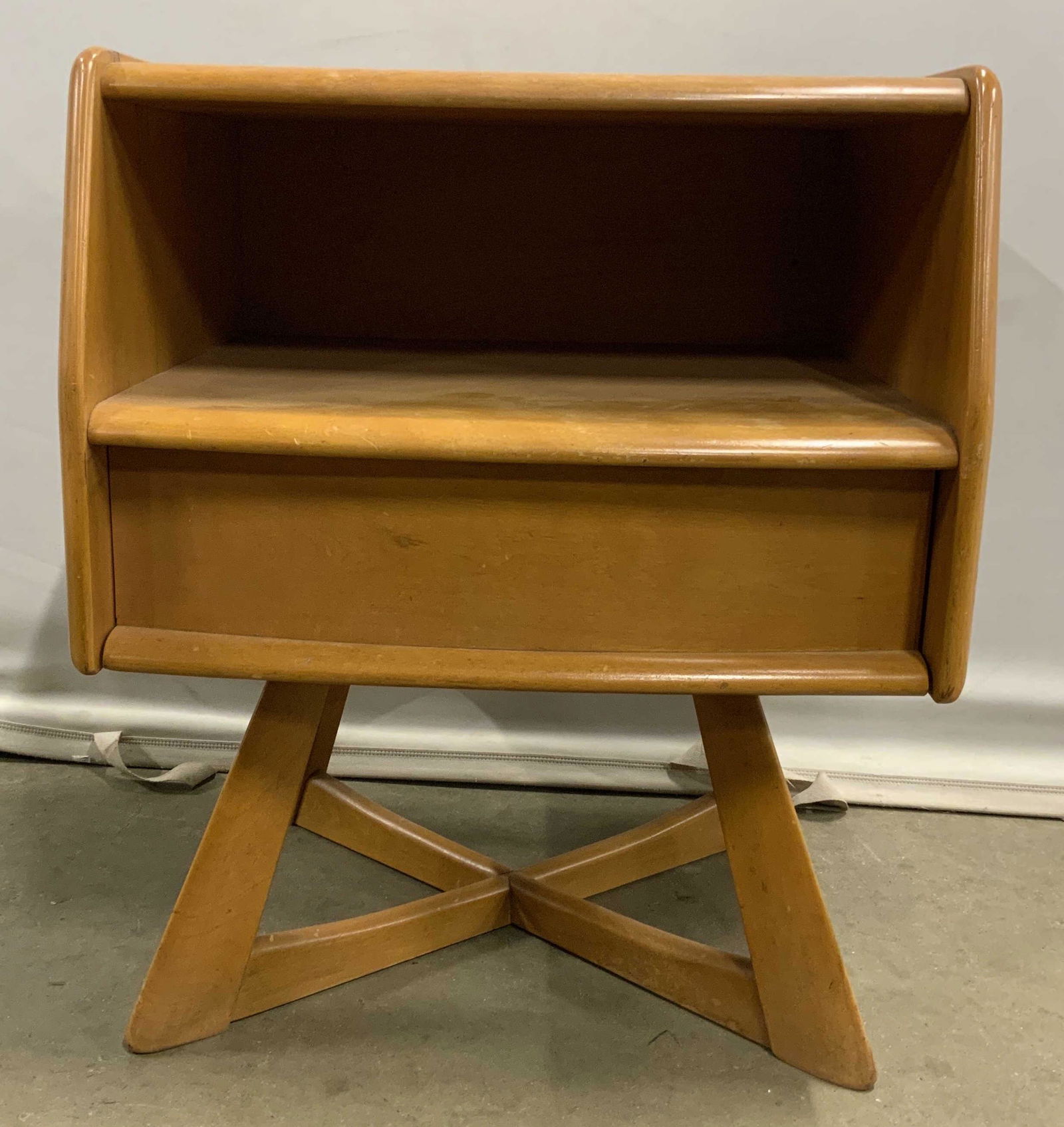 Vintage MCM HEYWOOD WAKEFIELD Side Table, France (1 of 13)