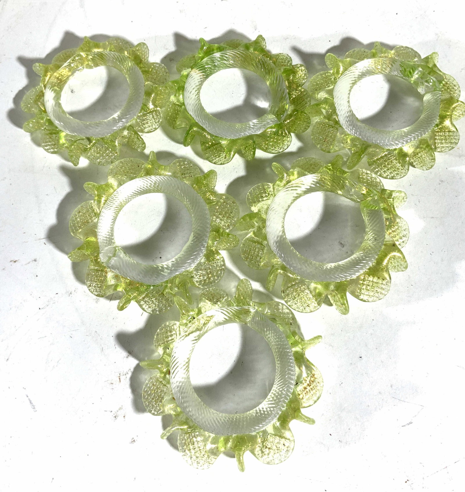 Set 6 Art Glass Napkin Rings (1 of 7)