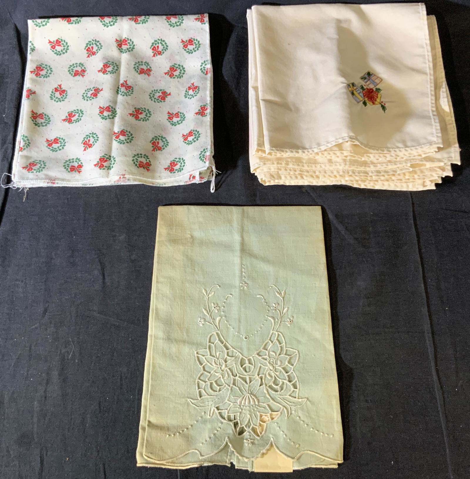 Lot 13 Vintage Napkins & Tea Towel (1 of 7)
