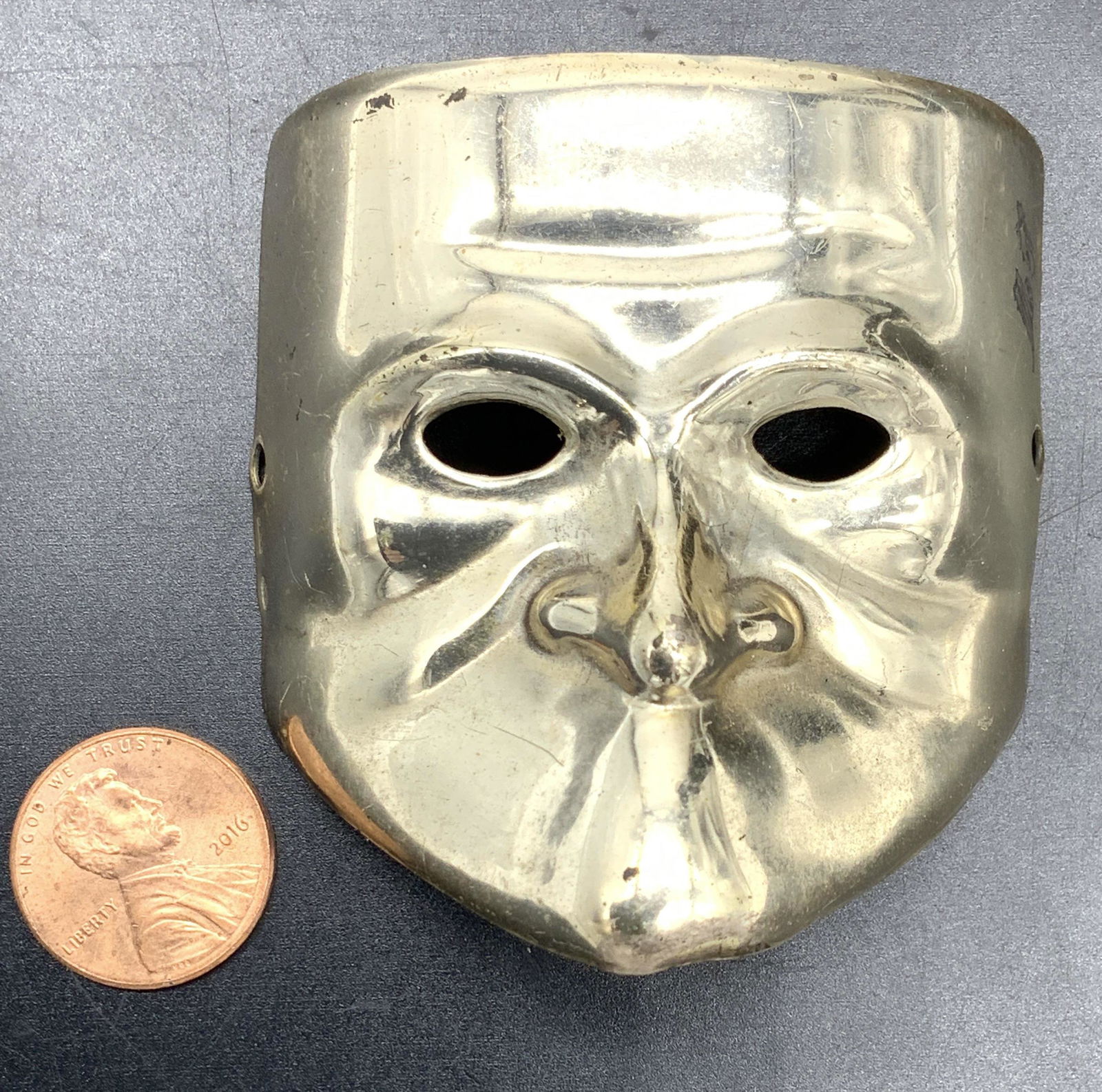 Venetian Theater Mask Jewelry Metal Accessory (1 of 7)