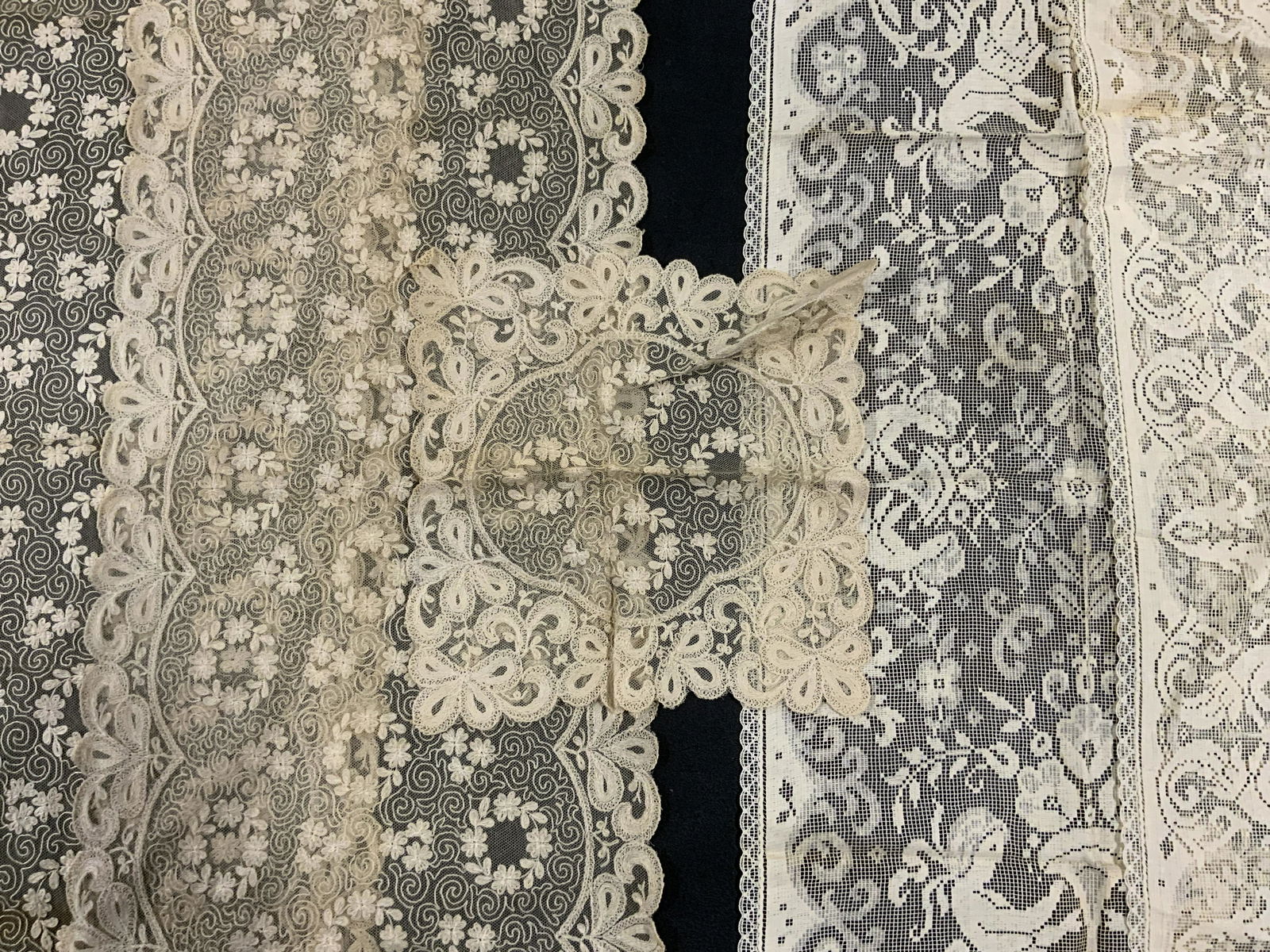 Lot 5 Vintage Table Runners & Doily: Lot 5 Vintage Table Runners & Doily, no apparent inscriptions or labels, smallest piece measures 11 x 11 3/8 inches, largest piece measures 44 x 13 3/4 inches, wear consistent with vintage condition,