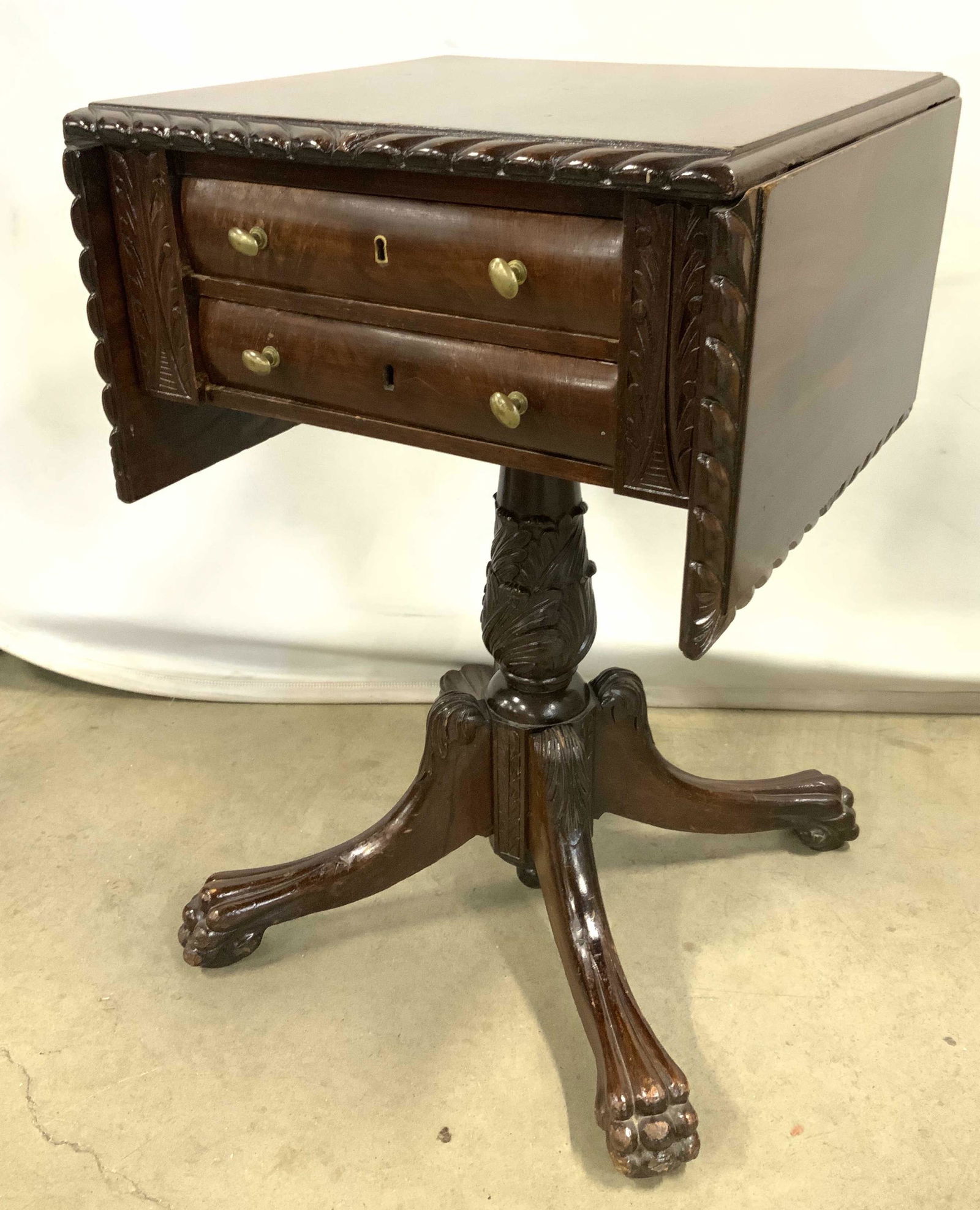 Vintage Drop Leaf Side Table (1 of 9)