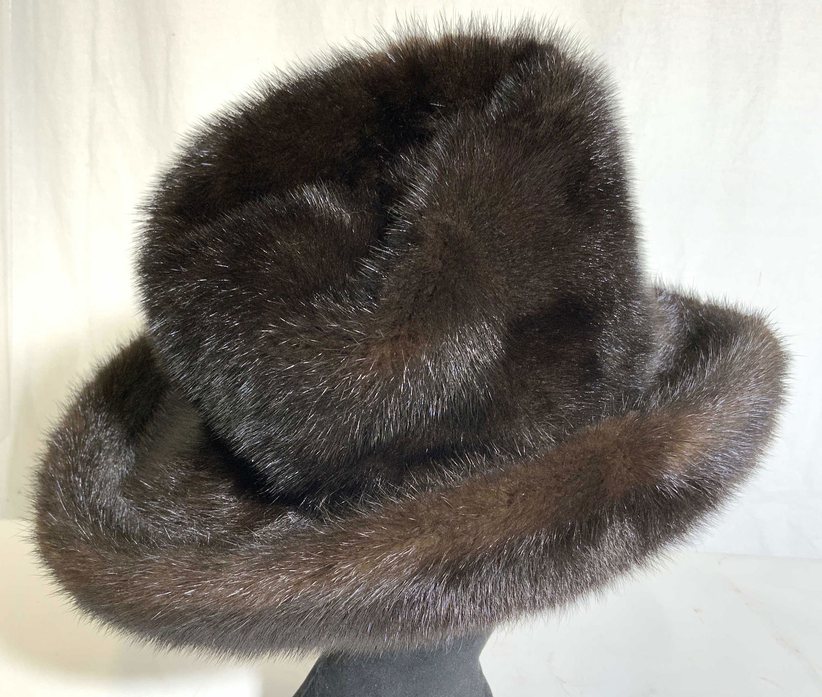 VINCENT & BILL Mink Fur Hat W Box (1 of 9)