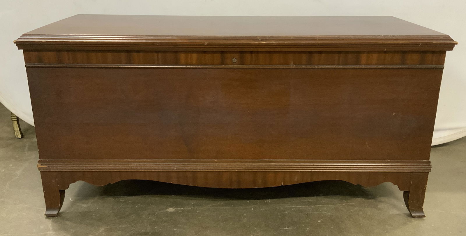 CAVALIER Wooden Trunk (1 of 8)