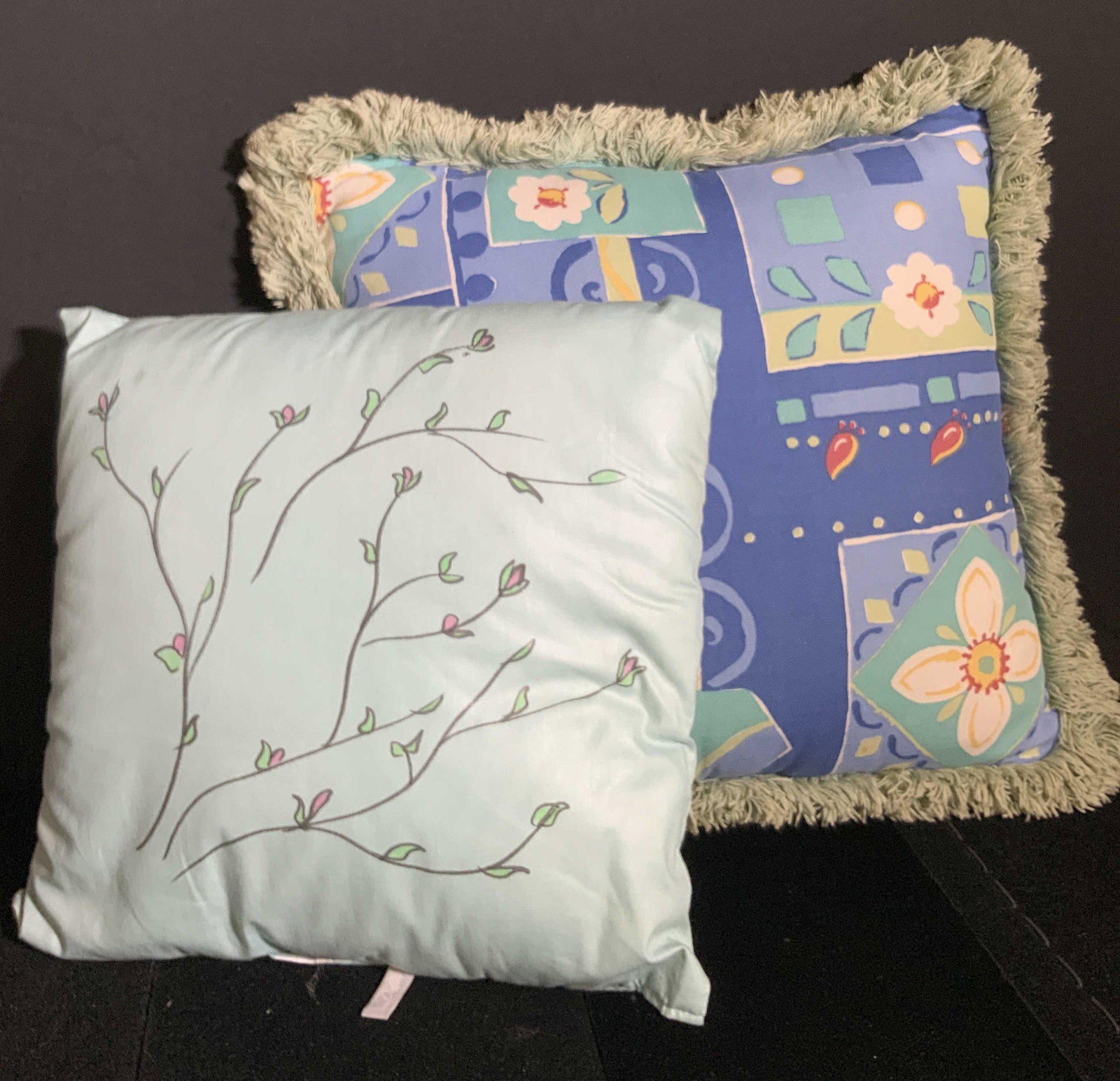 Lot 2 Patterned Fabric Throw Pillows (1 of 9)