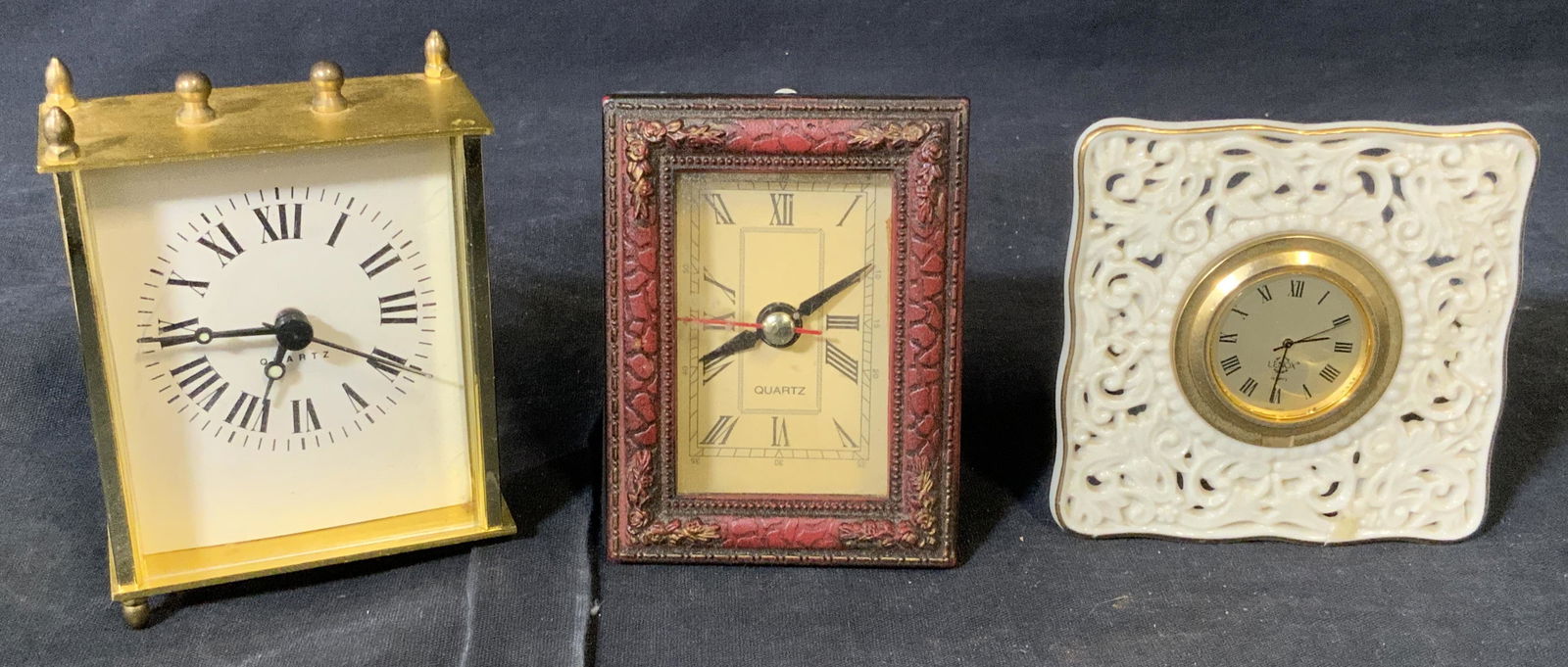Group Lot 3 Tabletop Clocks (1 of 5)