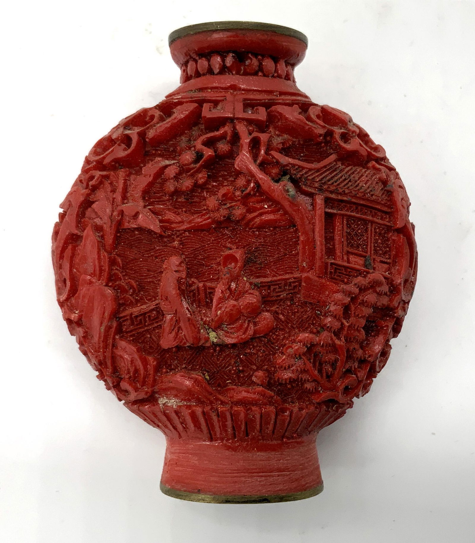 Chinese Cinnabar Snuff Bottle (1 of 6)
