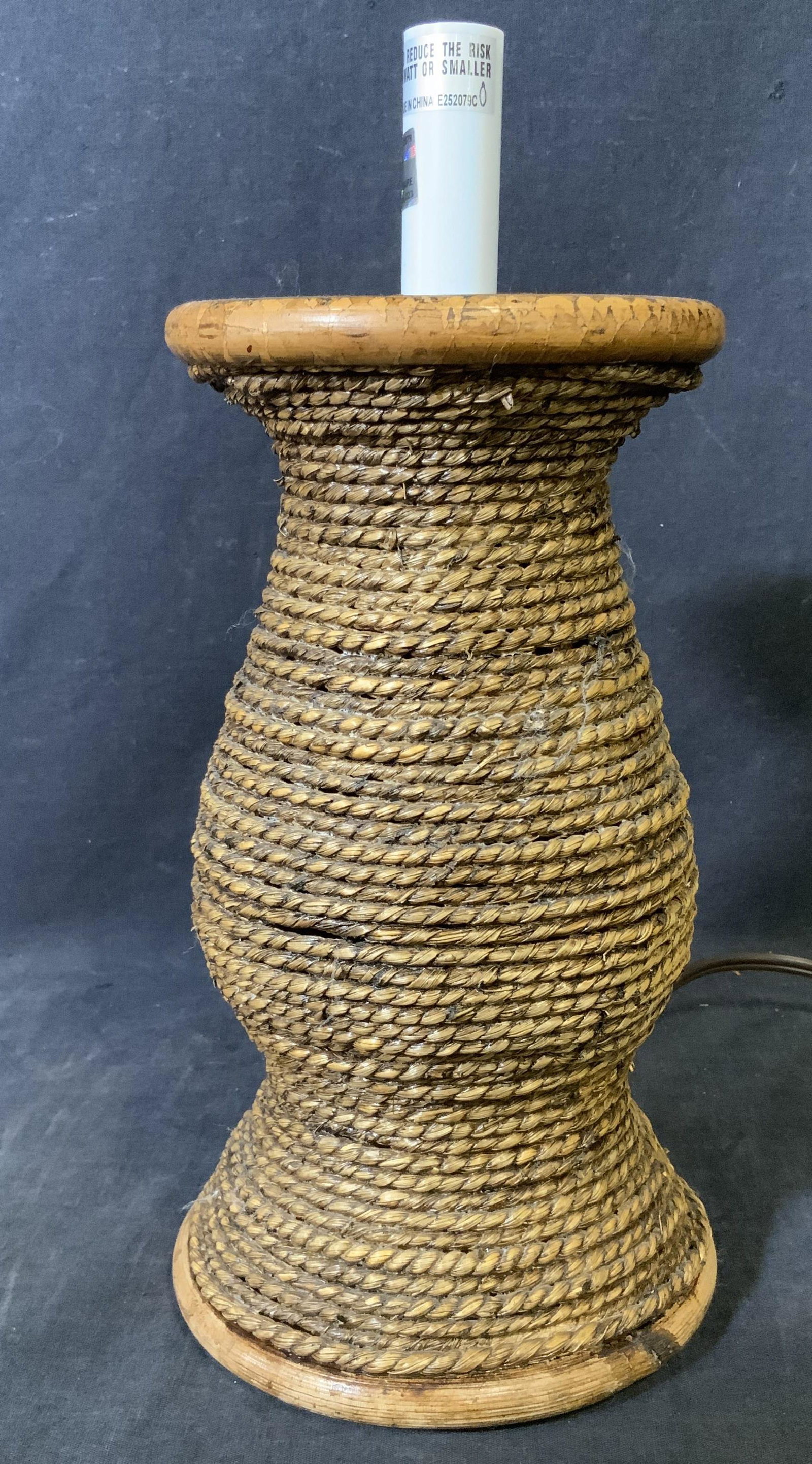 Rope Coiled Lamp (1 of 6)