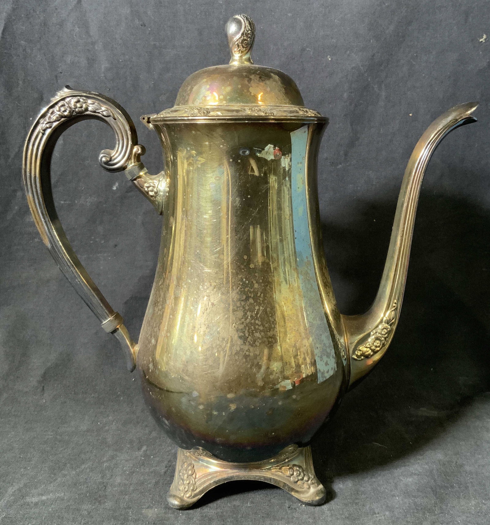 ONEIDA Silver plated Coffee Pot (1 of 7)