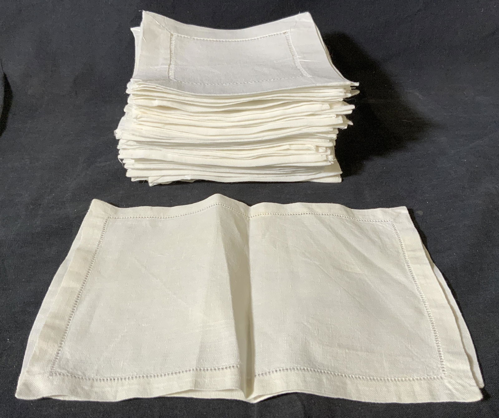 Lot 58 Linen Cocktail Napkins (1 of 5)