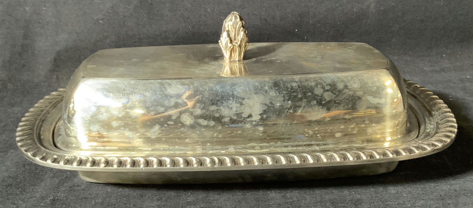 HOWARD Silverplated Butter Dish (1 of 6)