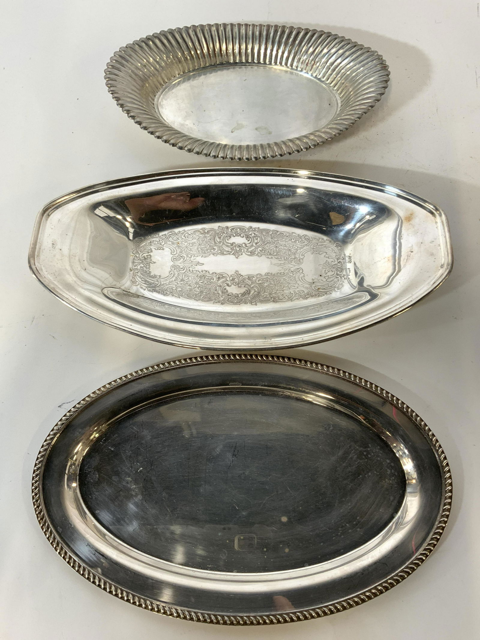 Lot 3 Silver Toned Metal Serving Dishes (1 of 7)