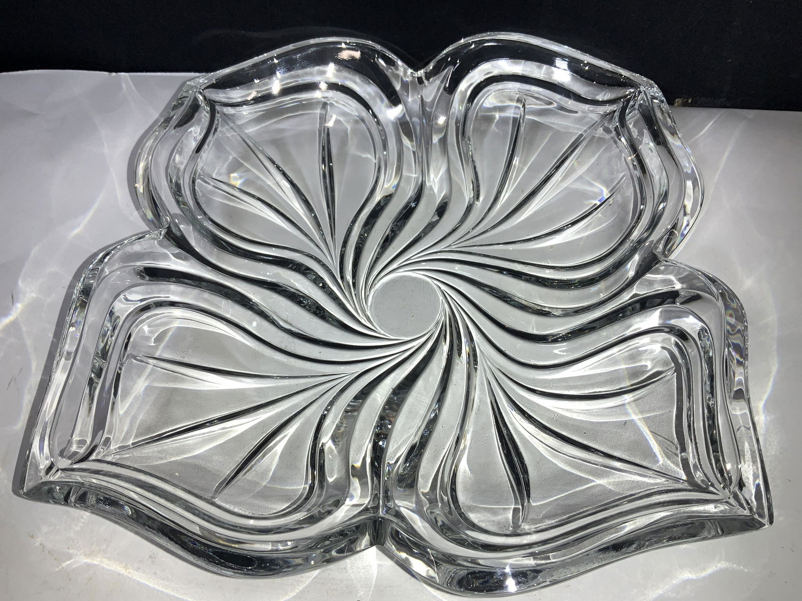 Art Nouveau Floral Design Clear Glass Dish (1 of 6)