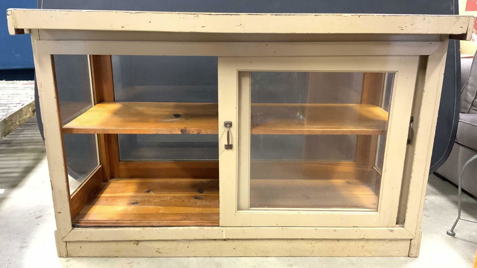 Antique Wooden Display Case W Shelf (1 of 8)