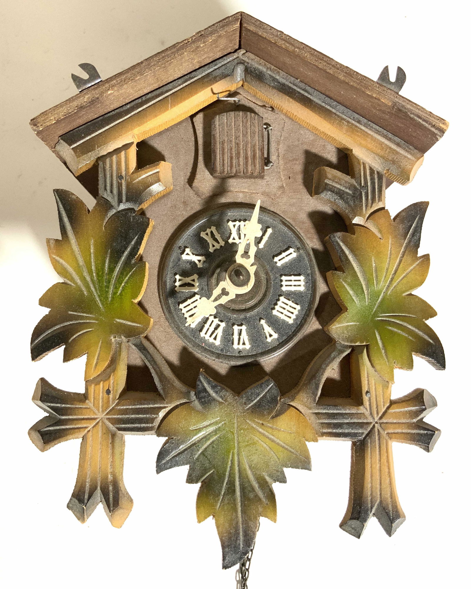 Vintage Carved Wooden Cuckoo Clock (1 of 8)