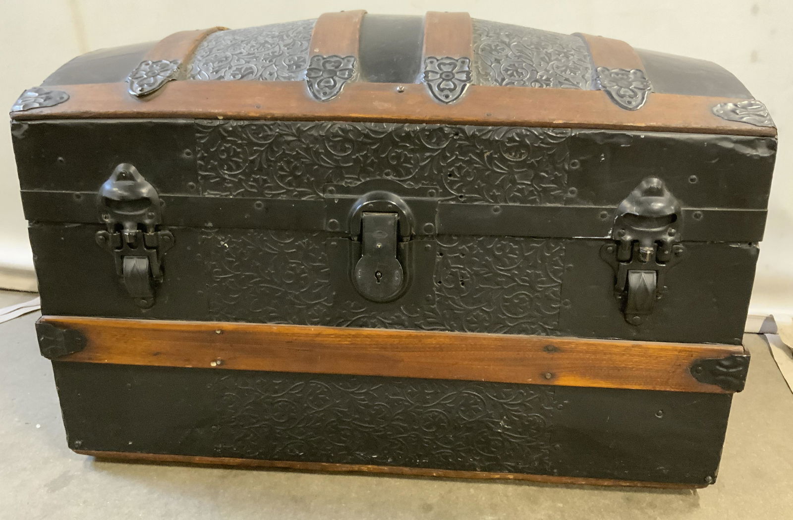 Vintage Wood & Metal Trunk (1 of 10)