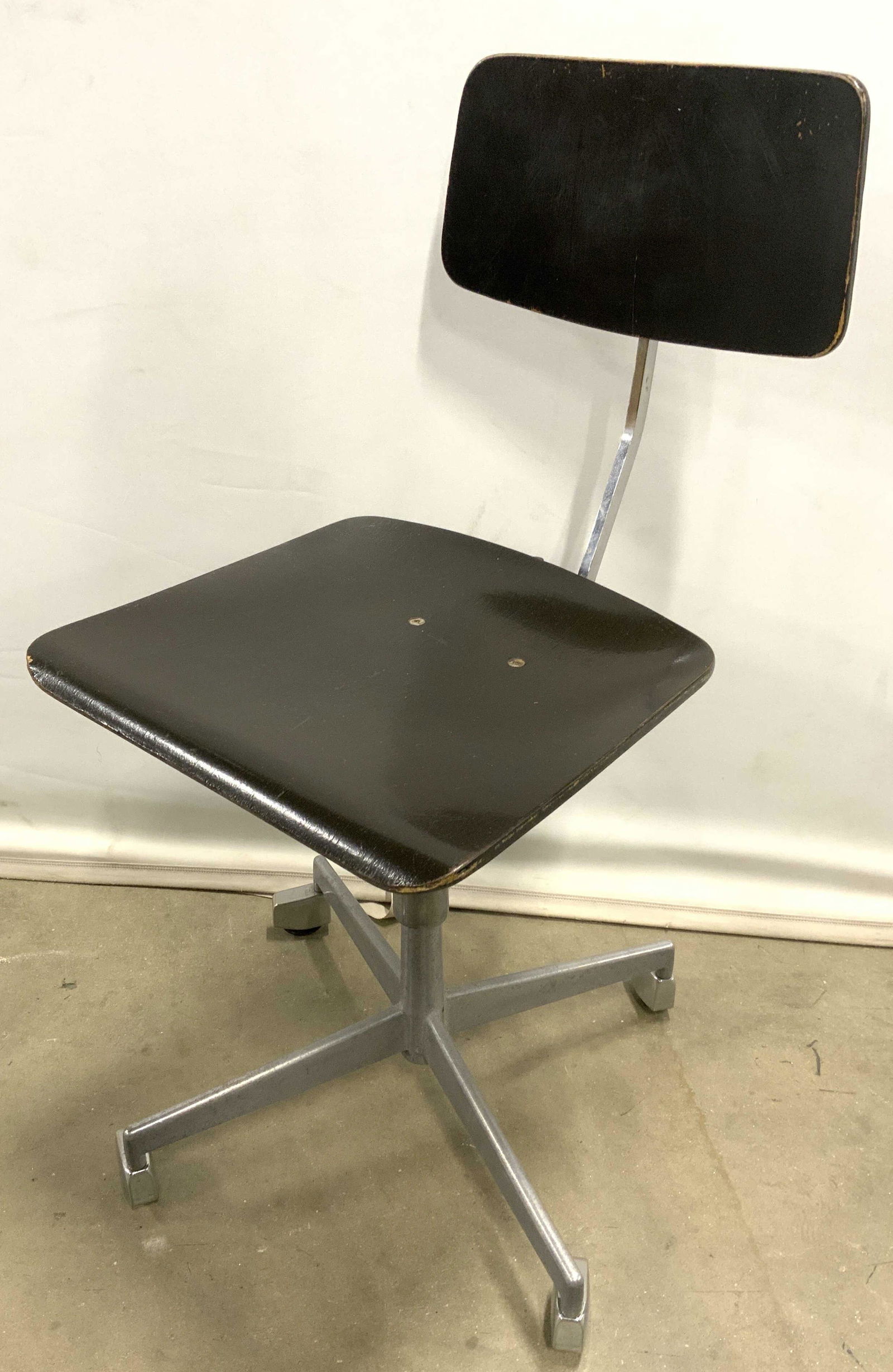 Vintage MCM Danish Swivel Chair (1 of 9)