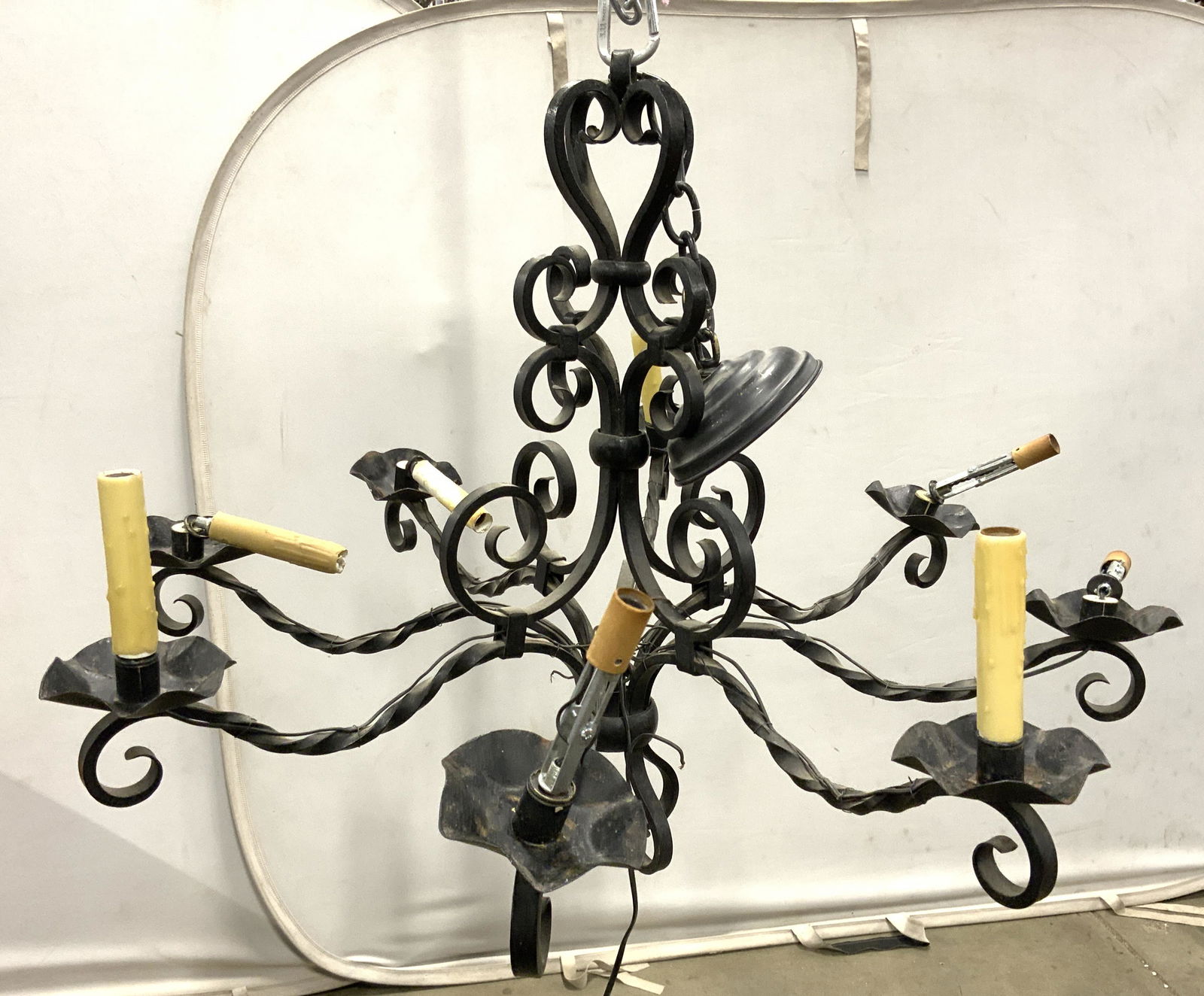 Antique 8 Arm Iron Chandelier (1 of 8)