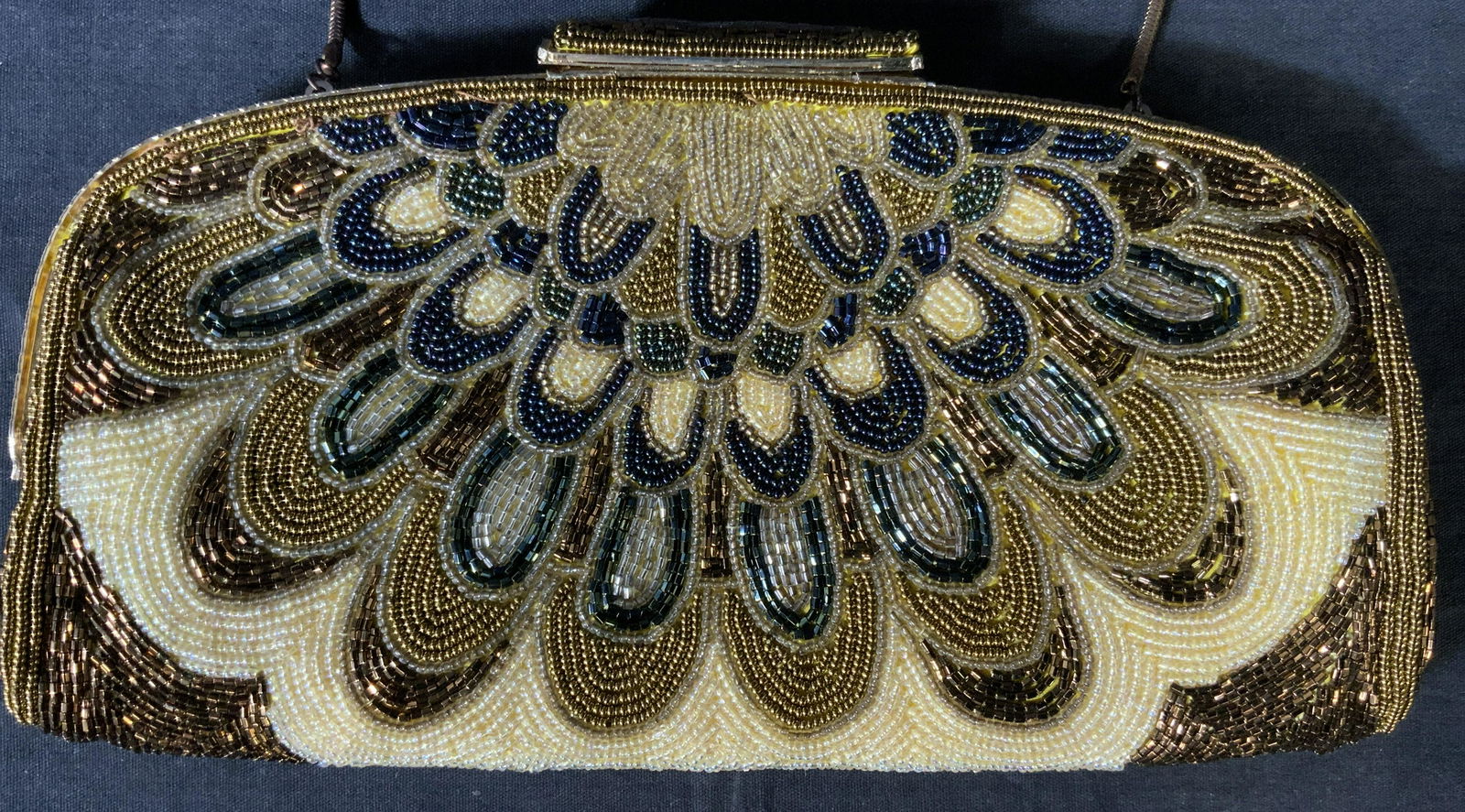 Vintage Beaded Handbag (1 of 7)