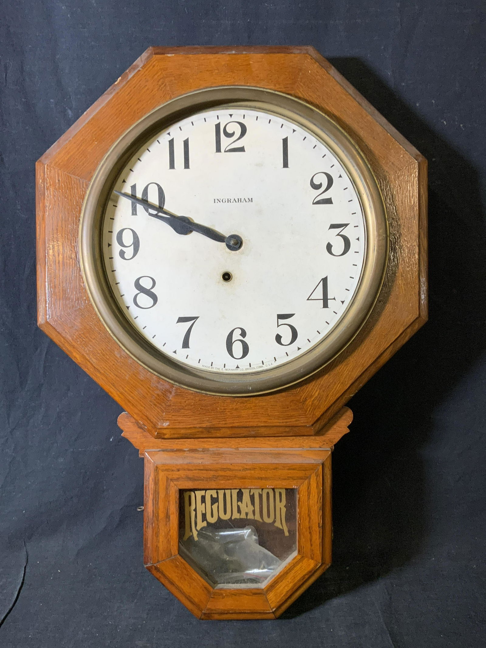 Vintage INGRAHAM Wooden Regulator Clock (1 of 7)