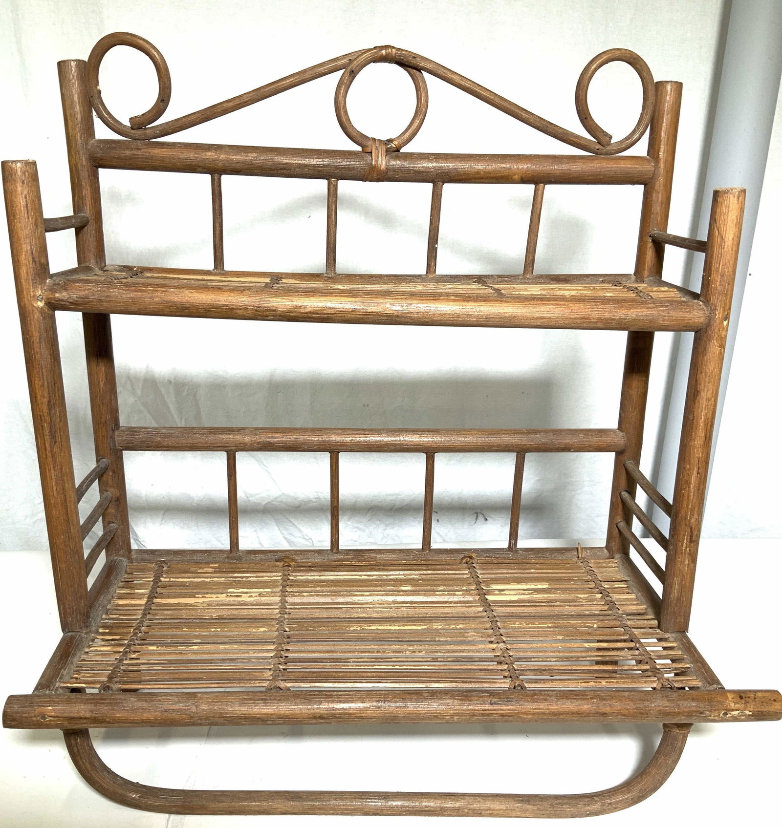 Handmade Wicker Wall Shelf w Swing Dowel (1 of 7)