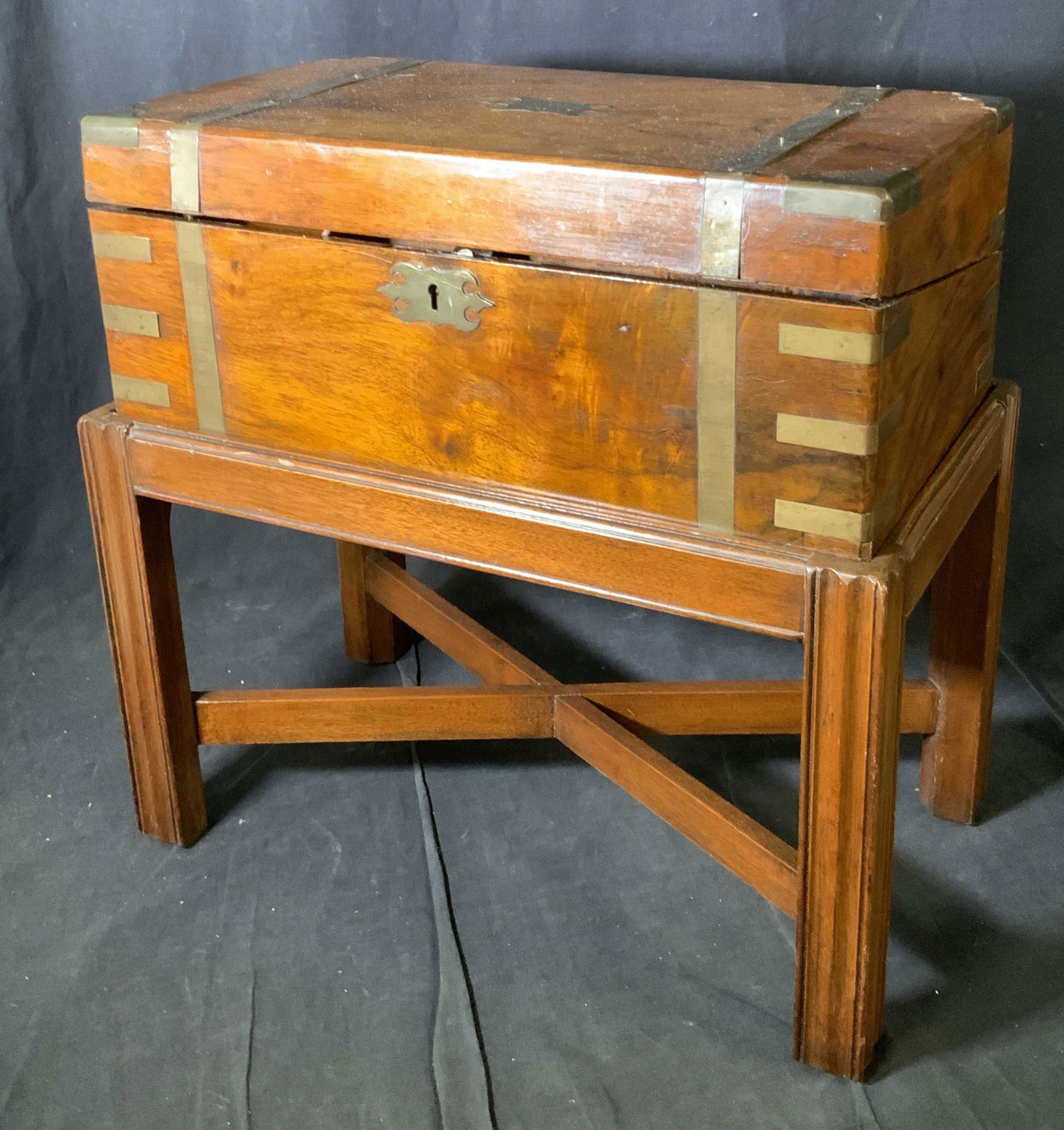 Antique Portable Writing Desk Chest W/ Stand (1 of 20)