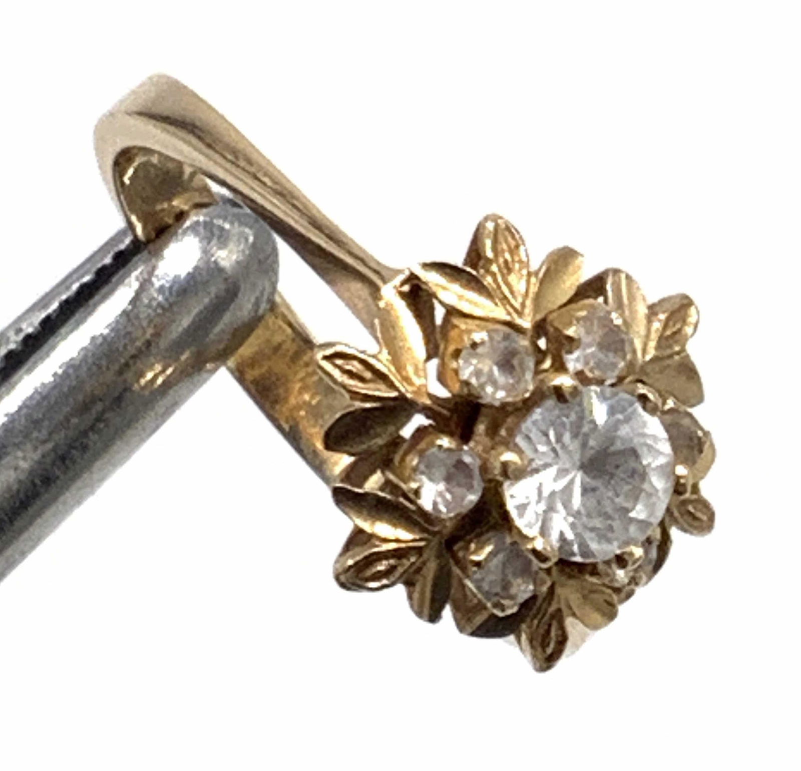 Vintage 14K Gold Clear Spinel Cluster Ring (1 of 12)