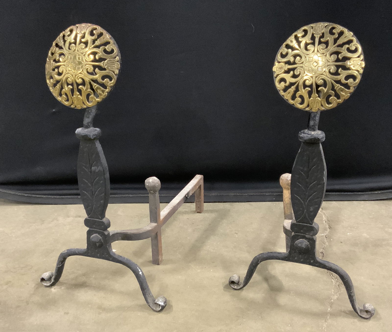 Virginia Metalcrafters Cast Iron & Brass Andirons (1 of 12)
