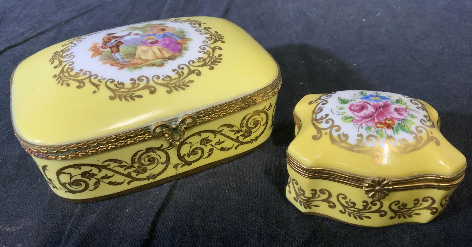 Vintage LIMOGES Trinket Box & Pill Box (1 of 12)
