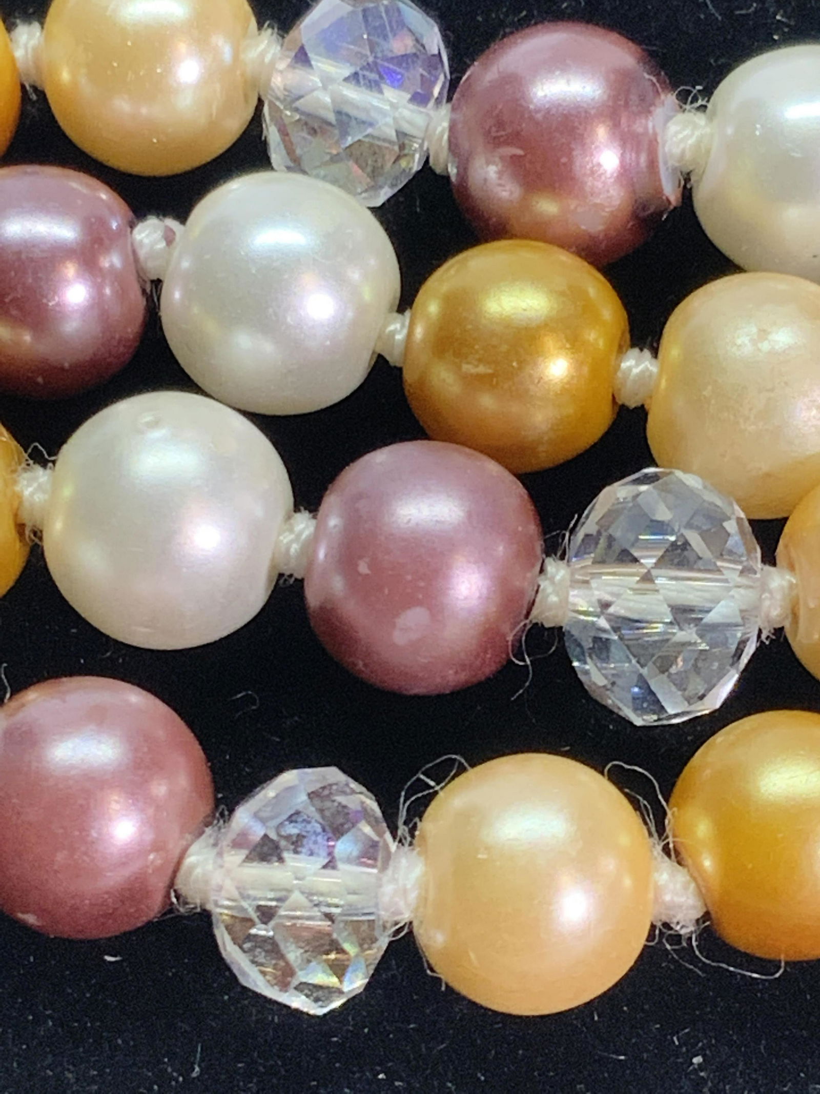 Vntg Multicolored Pearlescent & Crystal Necklace (1 of 13)