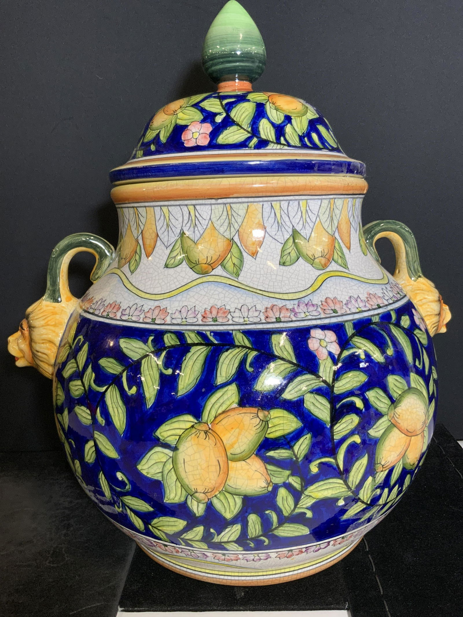 Oversized Porcelain DERUTA Style Table Urn, China (1 of 11)