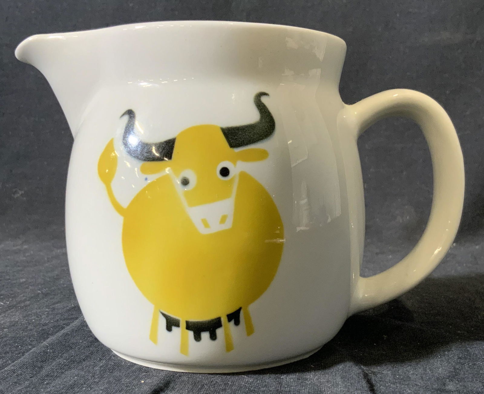 ARABIA Ceramic Bull Pitcher (1 of 9)