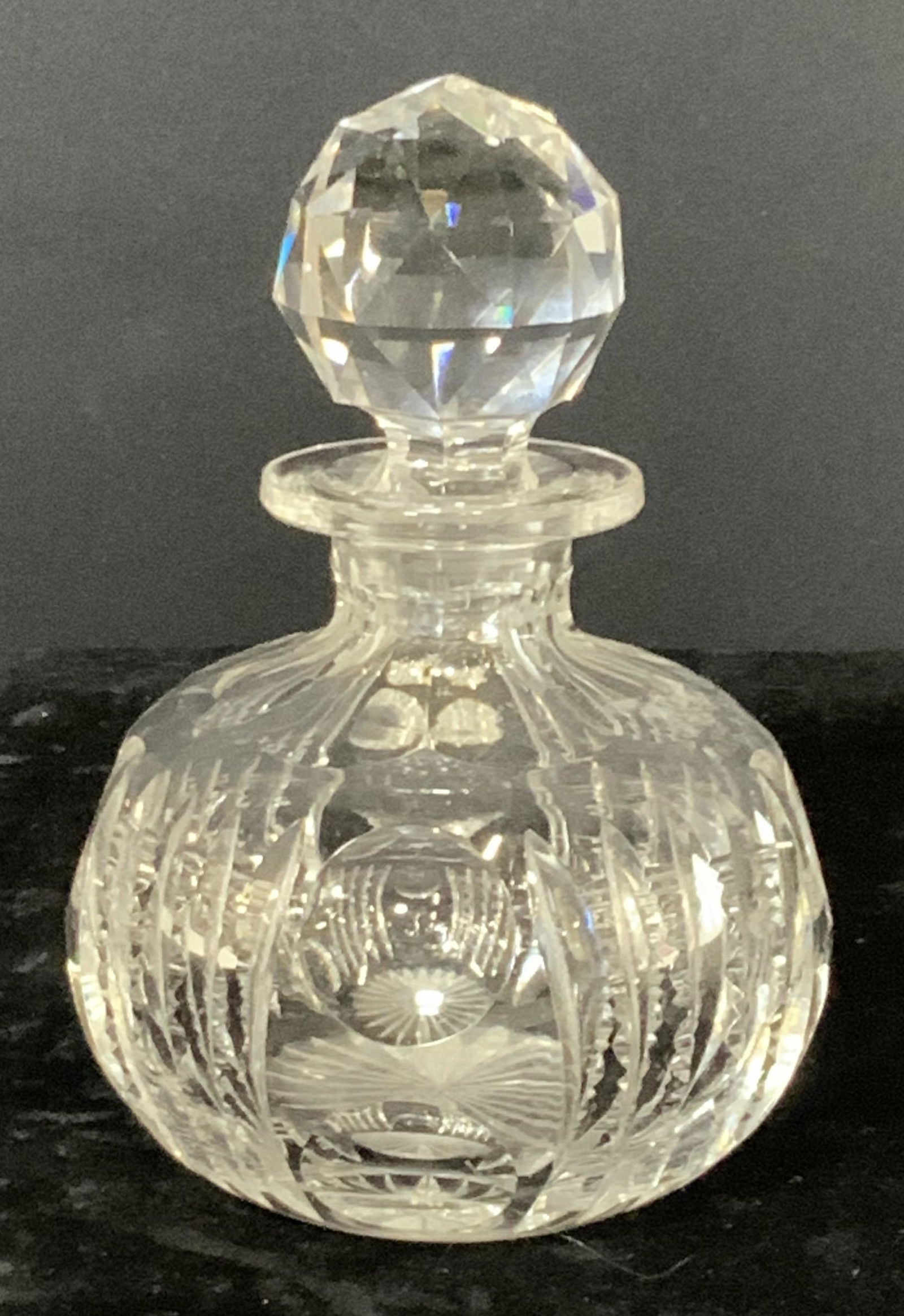 Vntg Cut Crystal Perfume Bottle w Stopper (1 of 11)