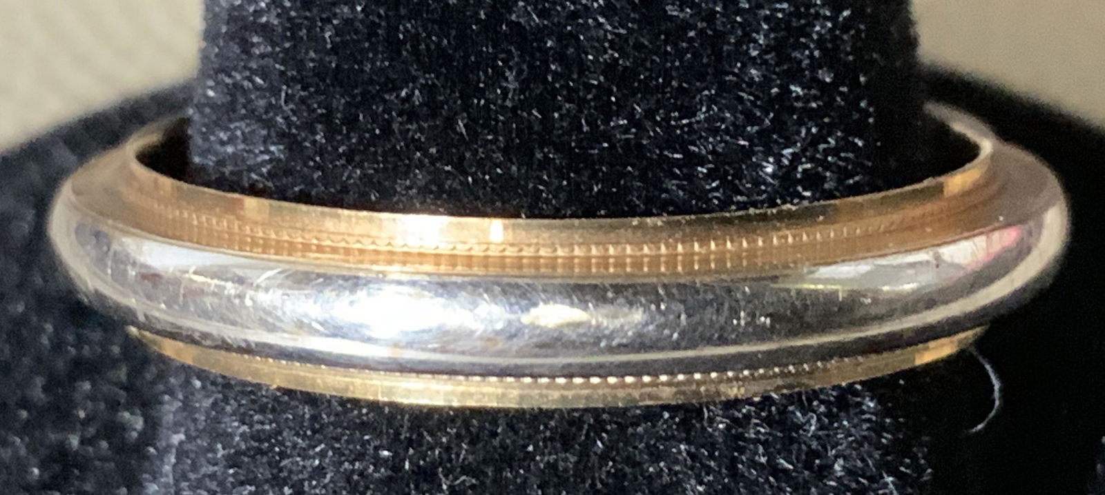 Two Toned 14 K Gold Men’s Band (1 of 6)