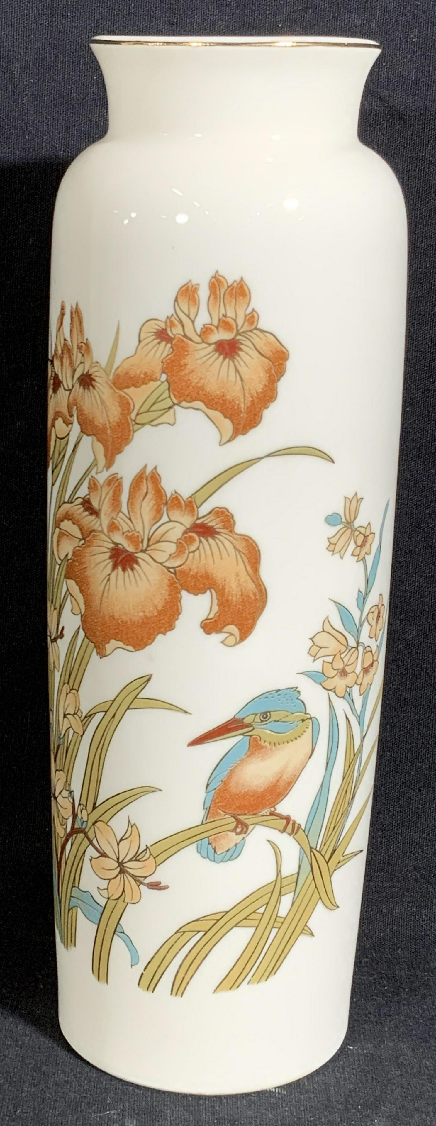 SHADDY Signed Japanese Porcelain Iris Vase (1 of 12)