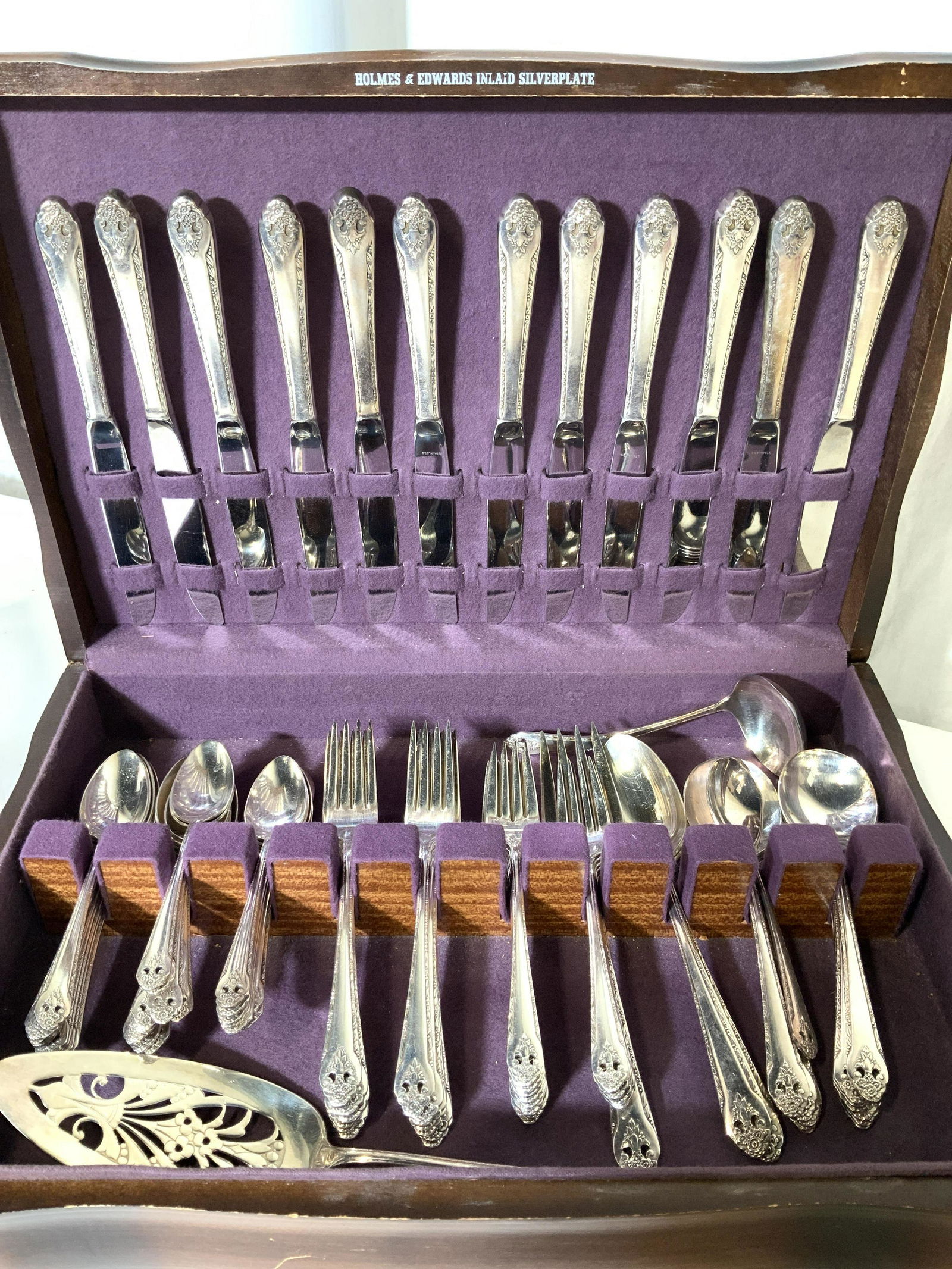 Holmes & Edwards Flatware S. Plate Set 83 Org Box (1 of 13)