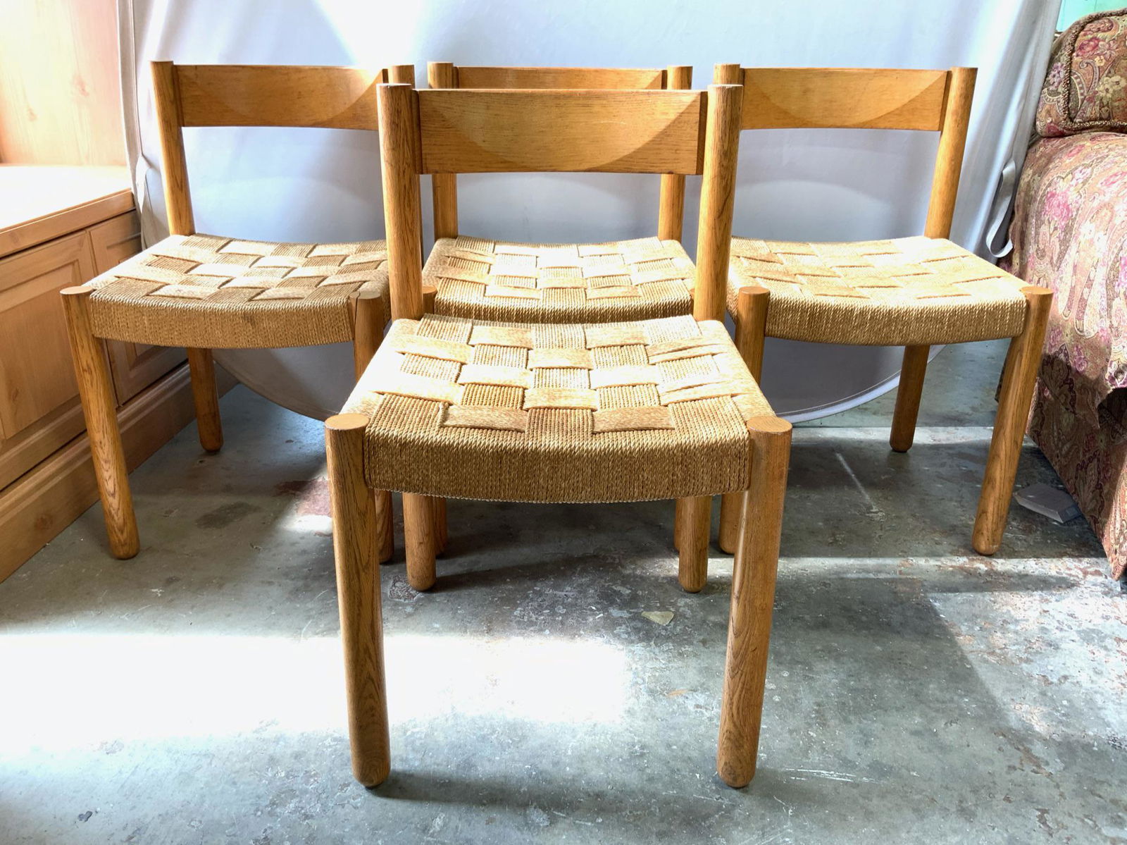 Set 4 Side Chairs (1 of 11)