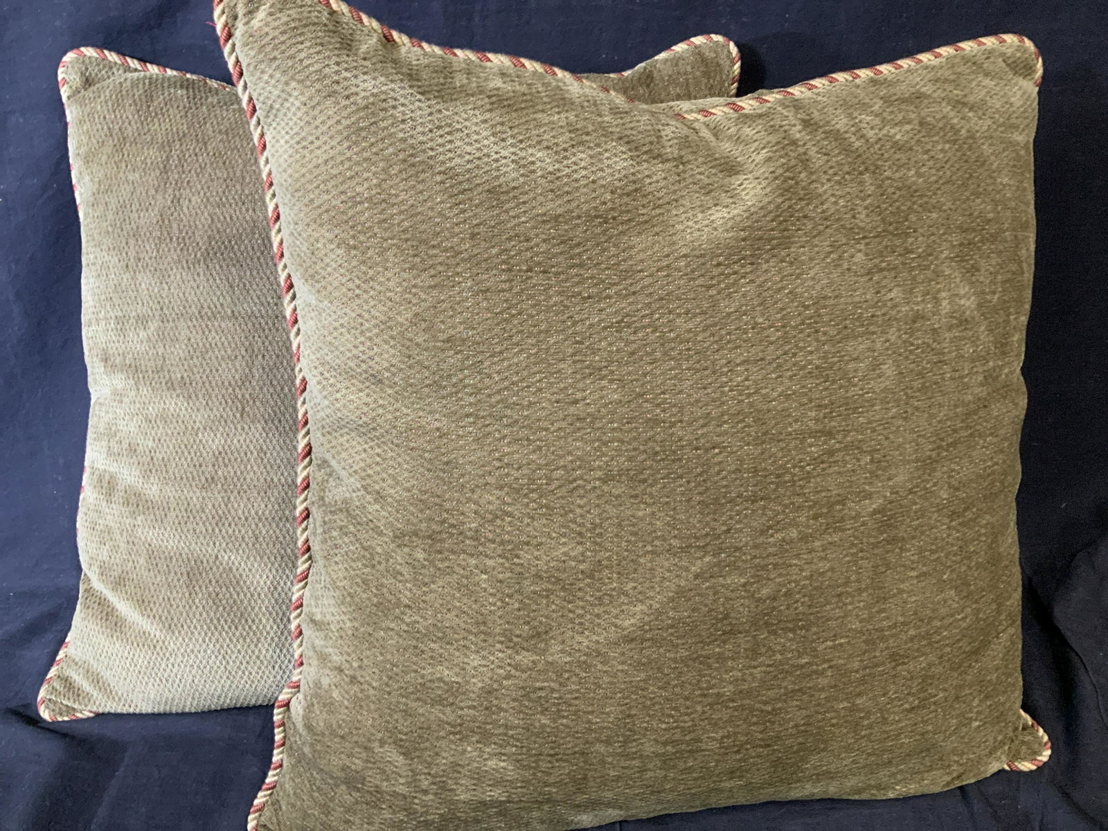 Pair Oversized Decorative Toss Pillows (1 of 5)